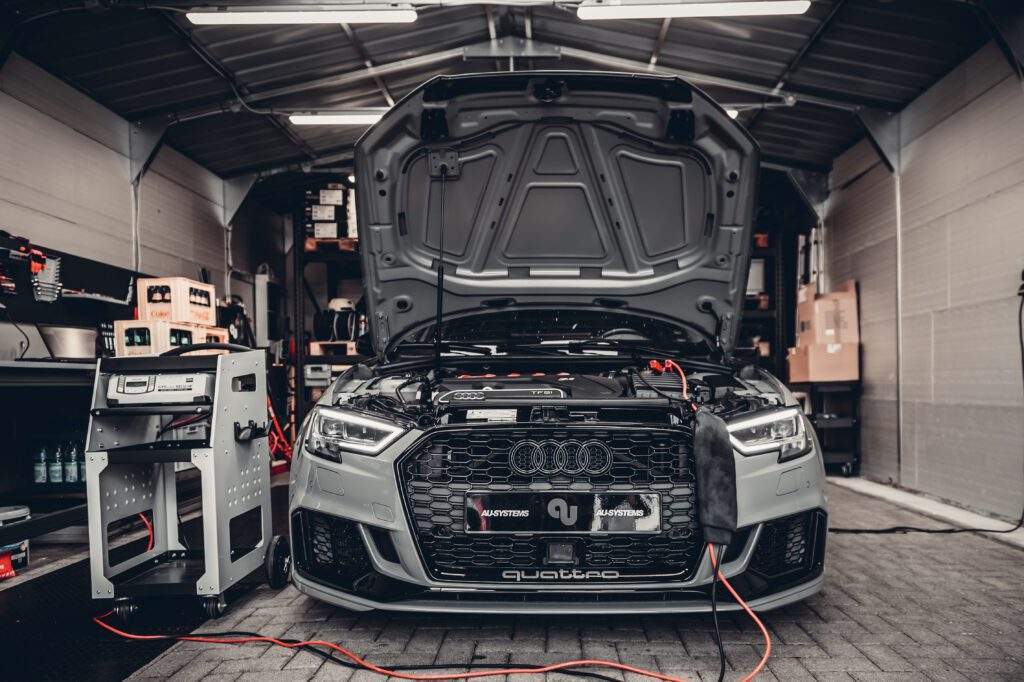 Audi RS3 AU SYSTEMS